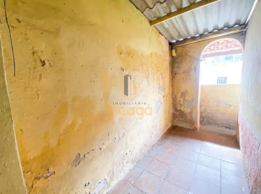 Casa à venda com 3 quartos, 200m² - Foto 6