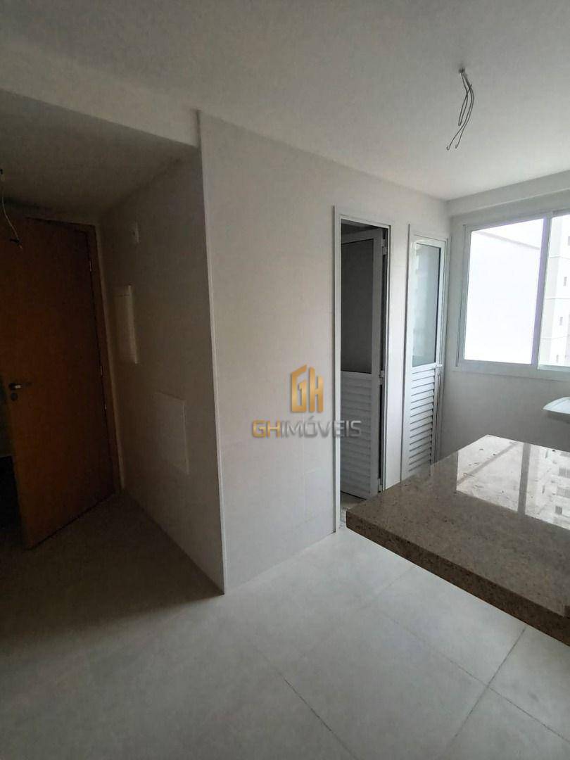 Apartamento à venda com 3 quartos, 155m² - Foto 10