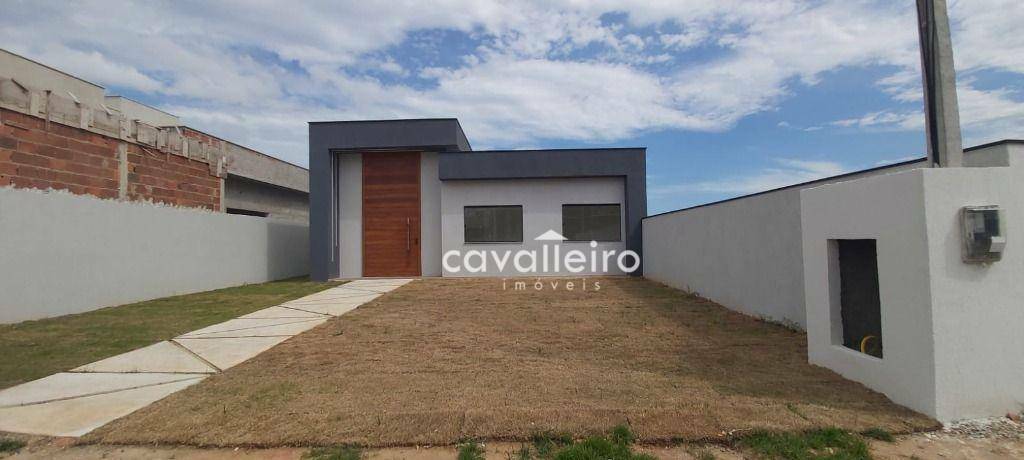 Casa de Condomínio à venda com 4 quartos, 135m² - Foto 1