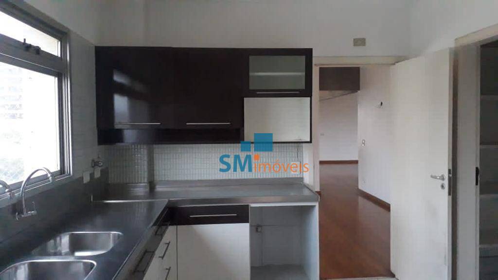 Apartamento à venda com 4 quartos, 330m² - Foto 7