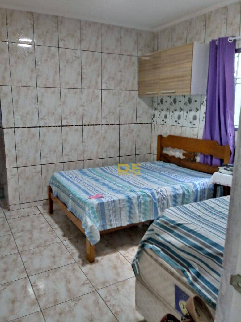 Casa à venda com 2 quartos, 1m² - Foto 12