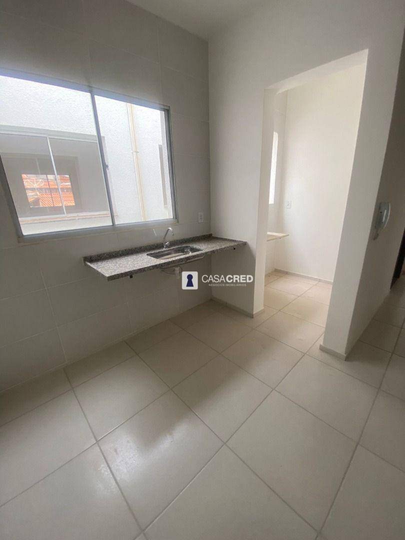 Apartamento à venda com 2 quartos, 51m² - Foto 4