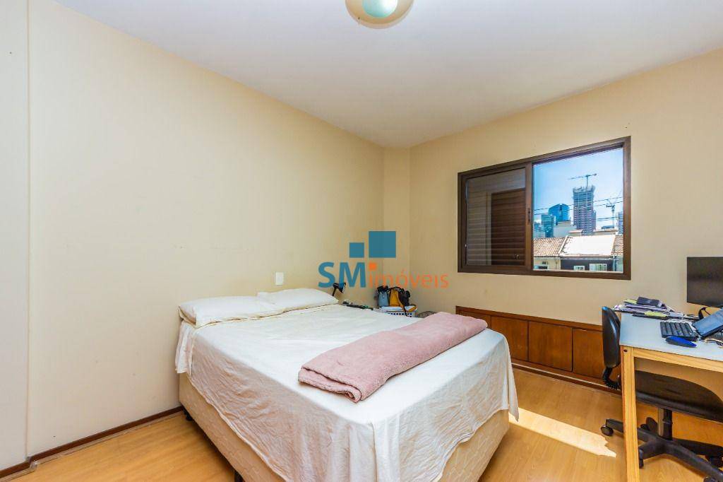 Apartamento à venda com 3 quartos, 151m² - Foto 9