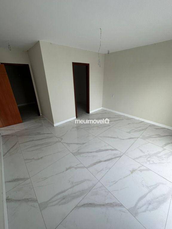 Casa à venda com 4 quartos, 195m² - Foto 20