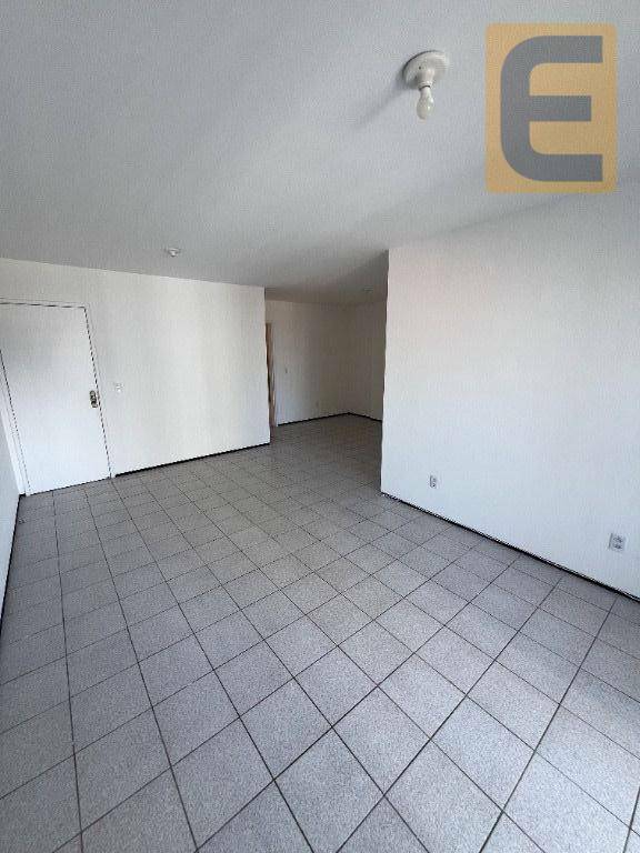 Apartamento à venda com 3 quartos, 126m² - Foto 8