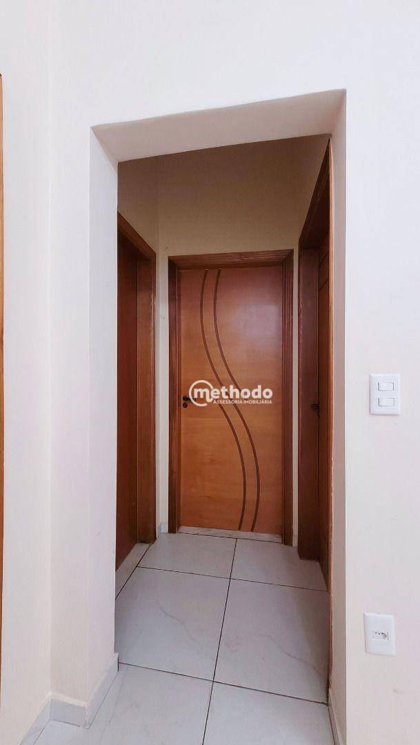 Casa à venda com 6 quartos, 250m² - Foto 6