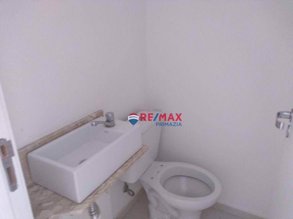 Apartamento para alugar com 3 quartos, 77m² - Foto 11