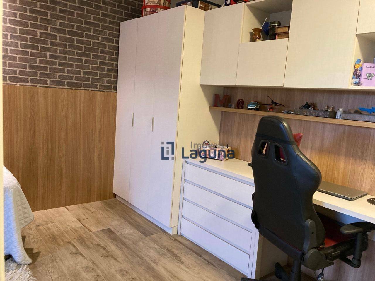 Apartamento à venda com 4 quartos, 205m² - Foto 21