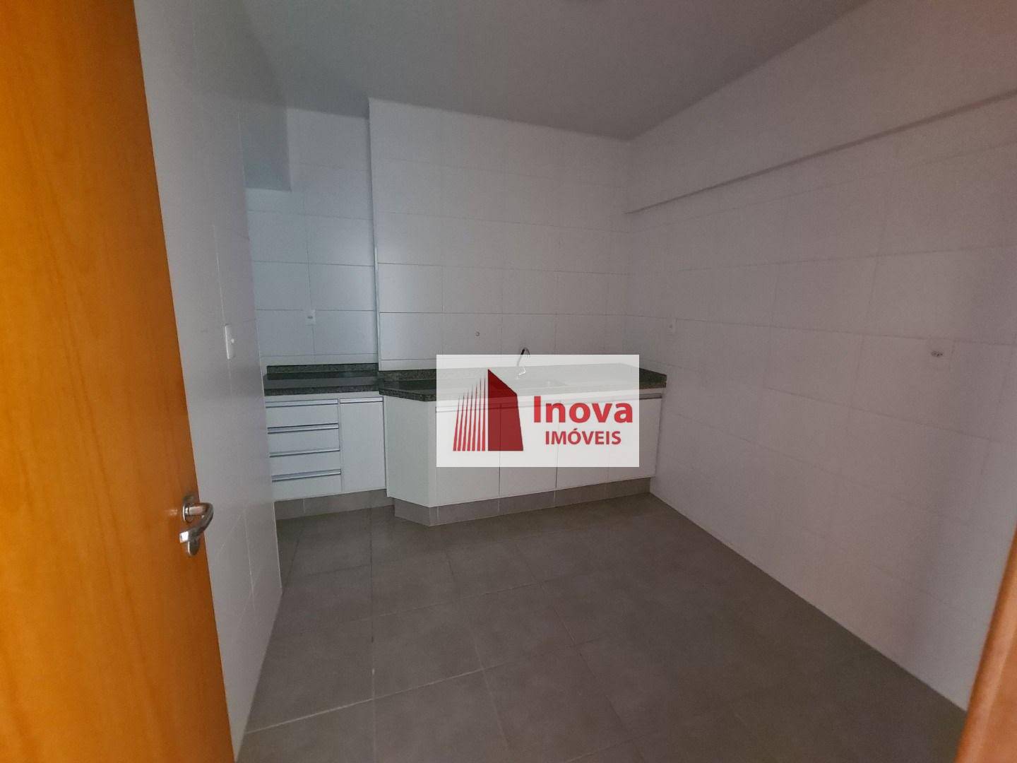 Apartamento à venda com 3 quartos, 110m² - Foto 19