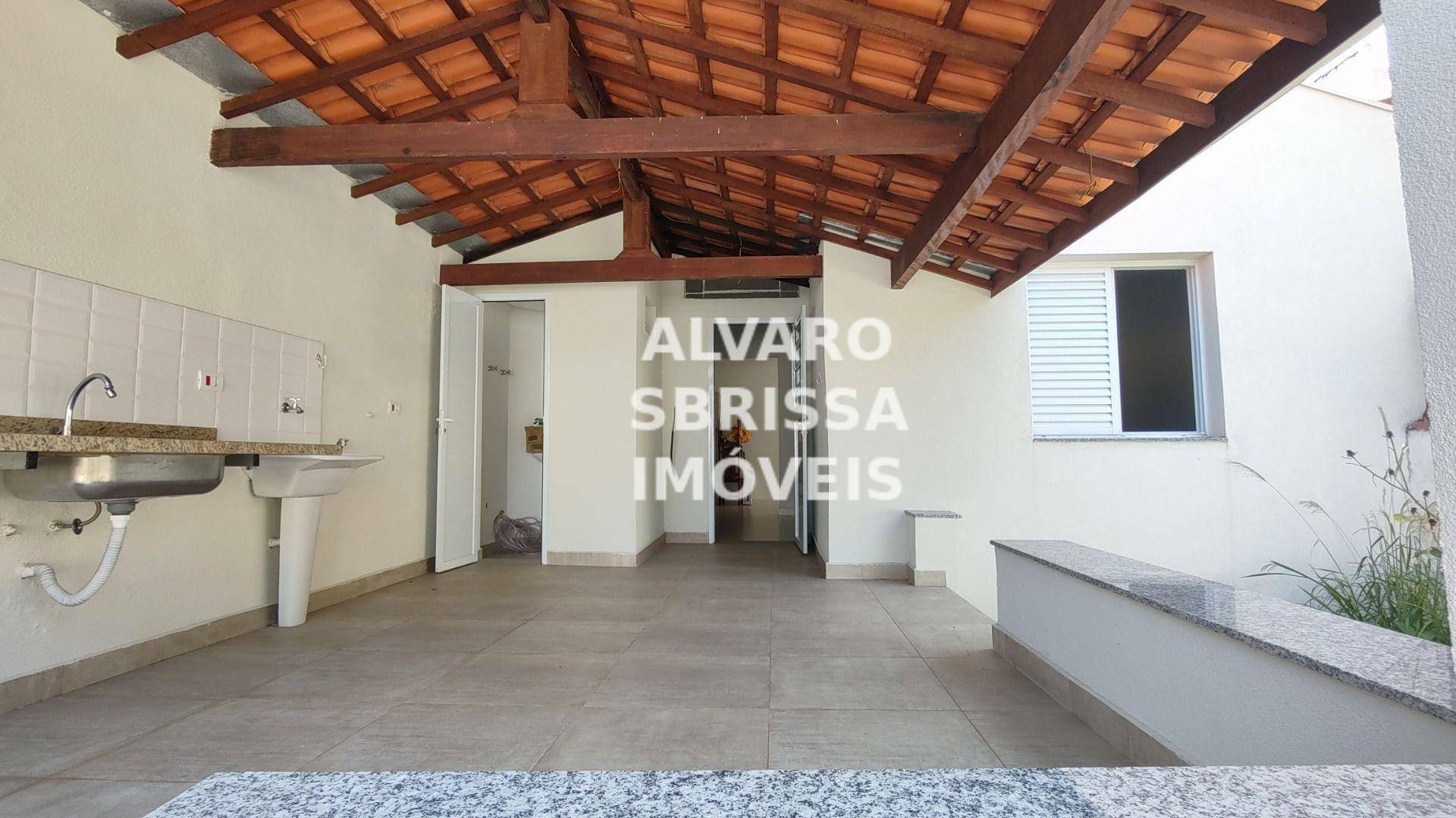 Casa à venda e aluguel com 4 quartos, 228m² - Foto 3