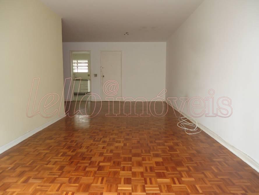 Apartamento para alugar com 3 quartos, 120m² - Foto 1