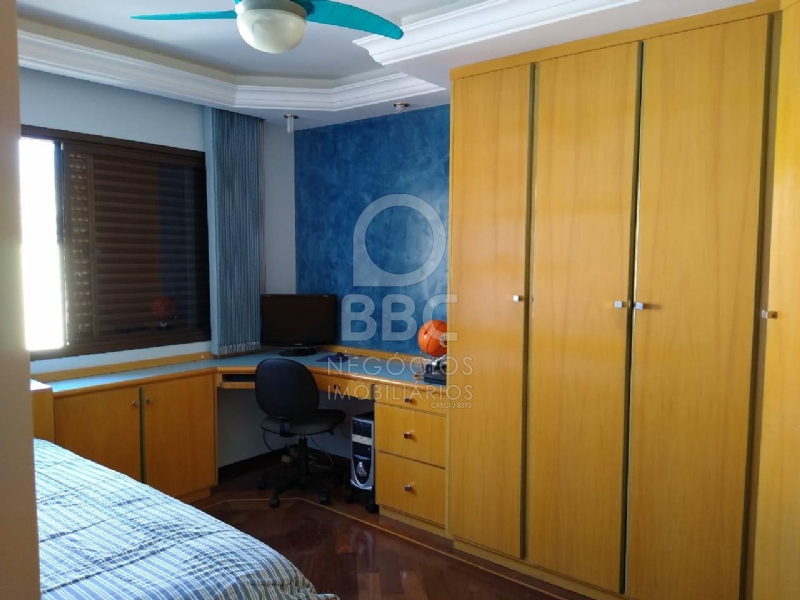 Apartamento à venda com 3 quartos, 150m² - Foto 15