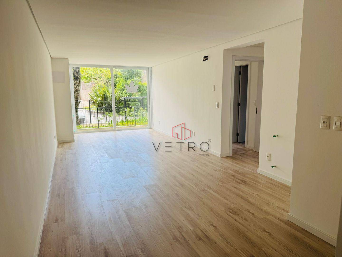 Apartamento à venda com 2 quartos, 84m² - Foto 1