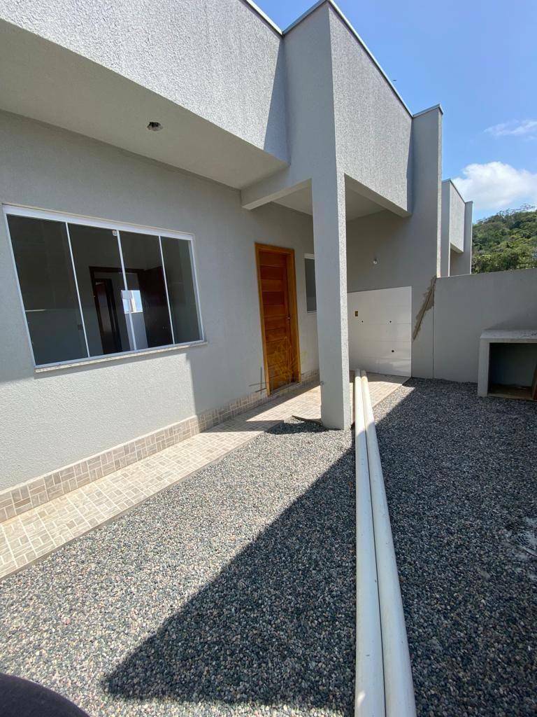 Casa à venda com 2 quartos, 48m² - Foto 8