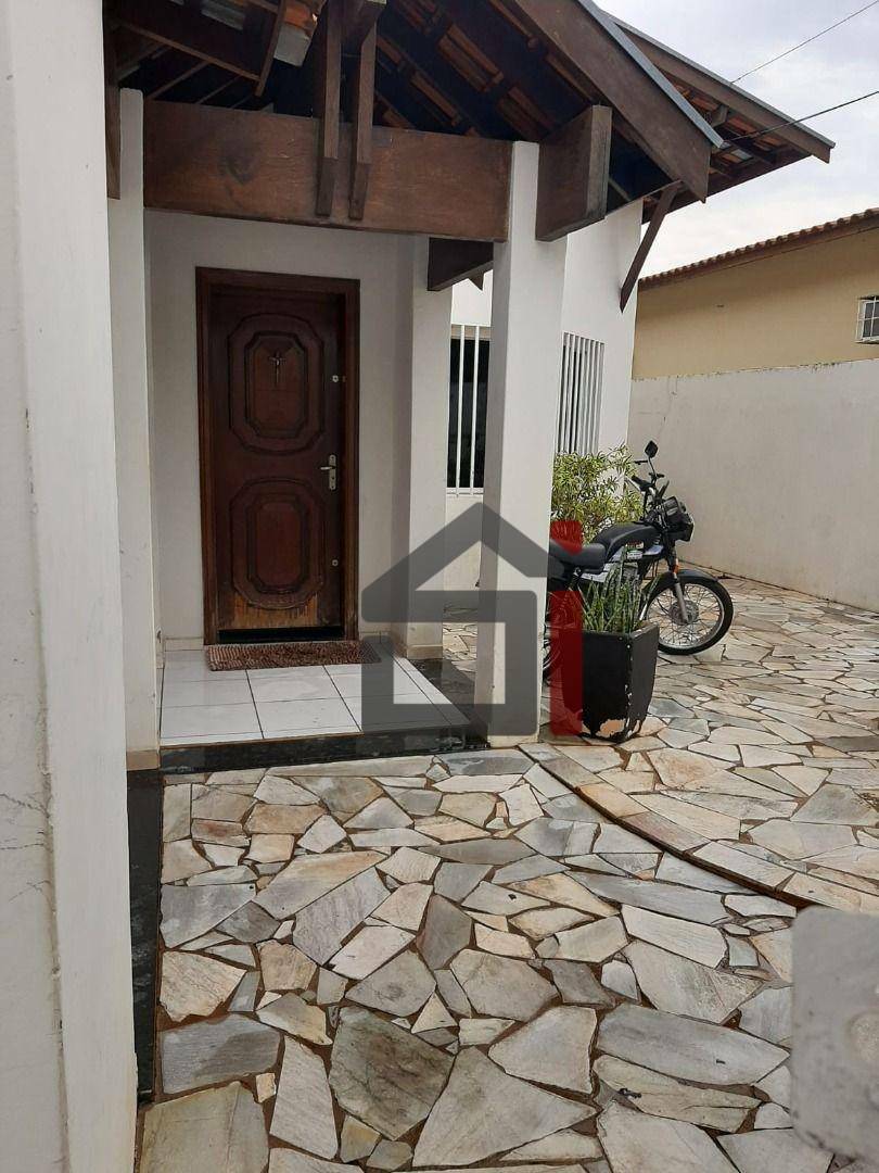 Casa, 3 quartos, 318 m² - Foto 2