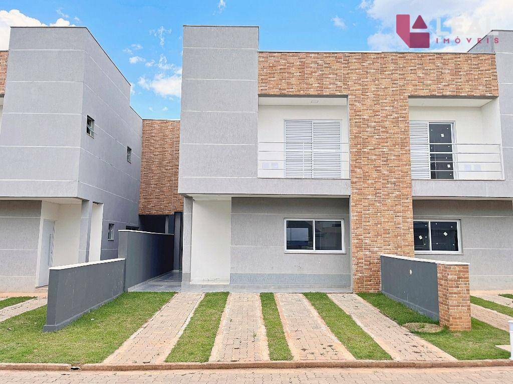 Casa de Condomínio à venda com 3 quartos, 135m² - Foto 1