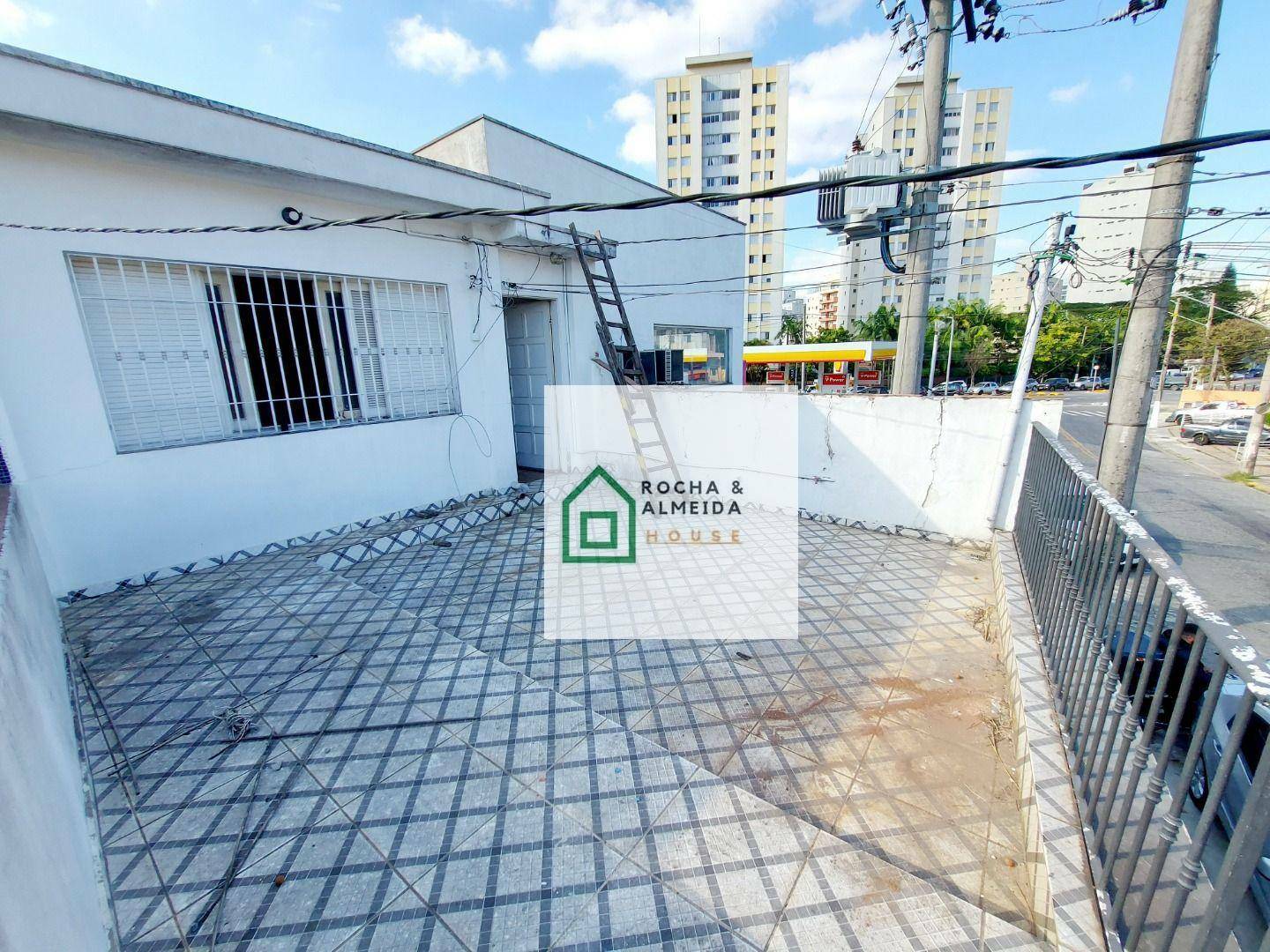 Sobrado para alugar com 2 quartos, 180m² - Foto 8