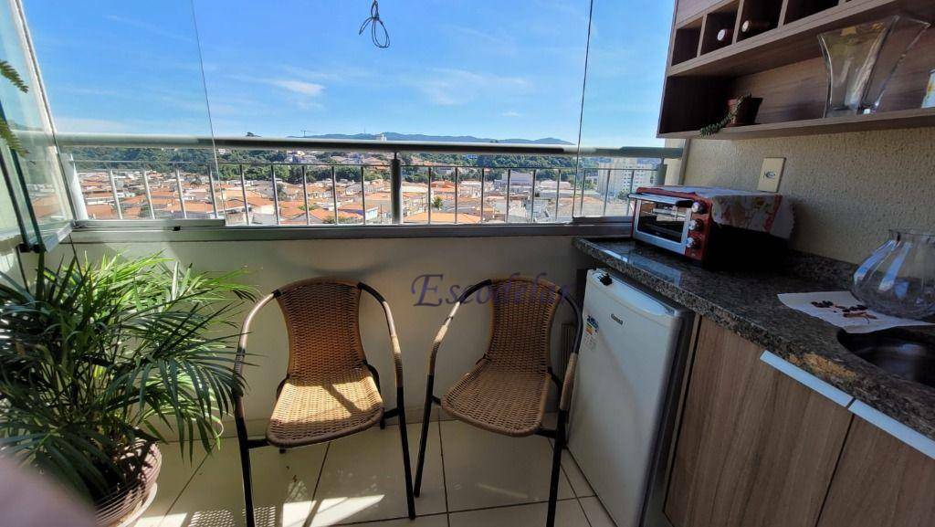 Apartamento à venda com 3 quartos, 67m² - Foto 1