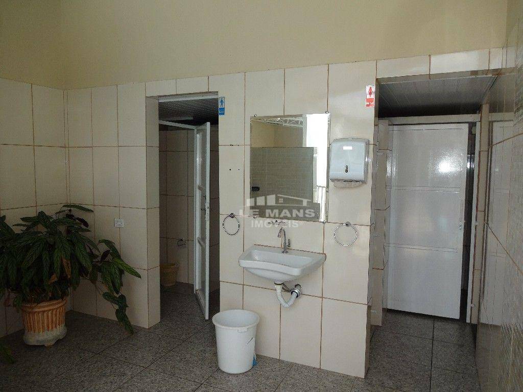 Chácara à venda com 4 quartos, 450m² - Foto 12