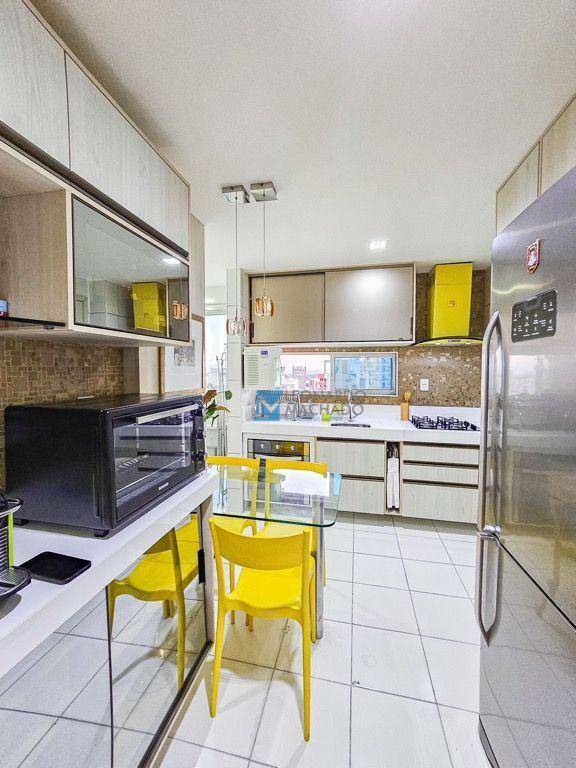 Apartamento à venda com 3 quartos, 120m² - Foto 8