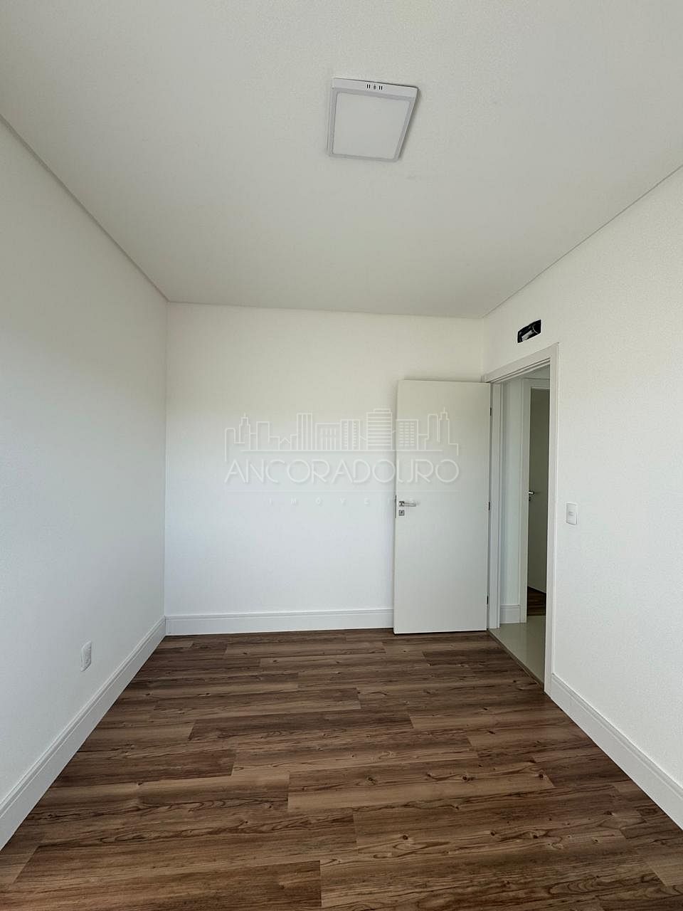 Apartamento à venda com 2 quartos, 76m² - Foto 10