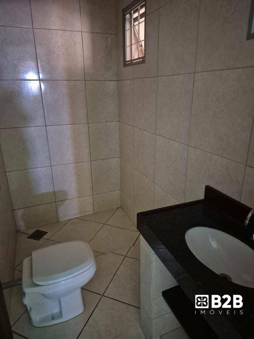 Casa à venda com 2 quartos, 120m² - Foto 4