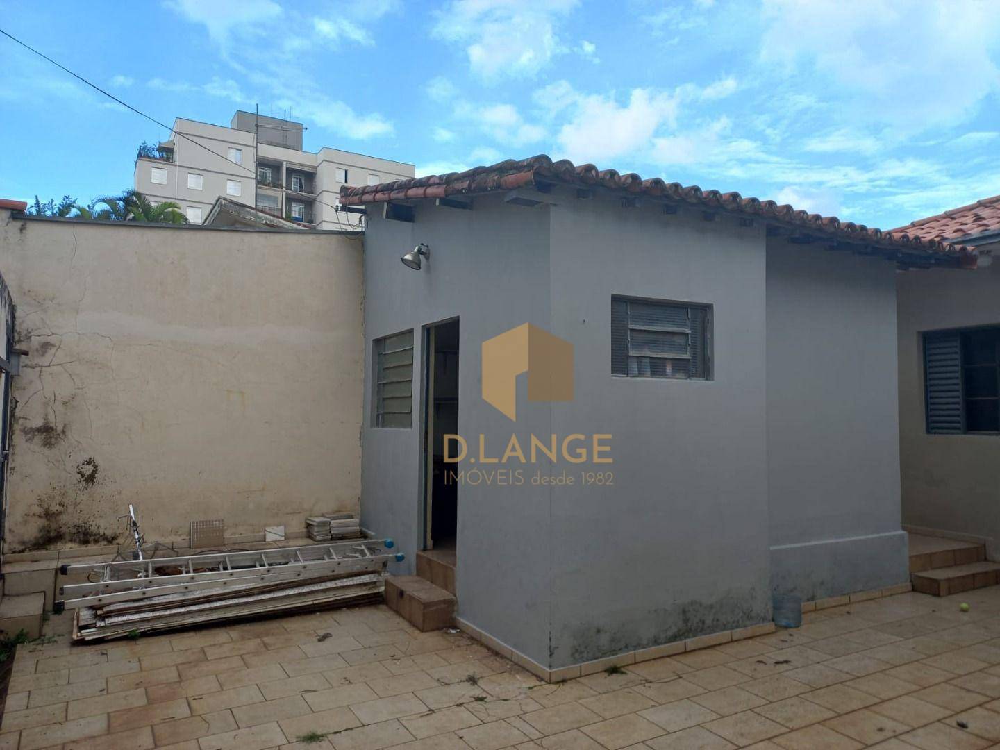 Casa à venda e aluguel com 3 quartos, 226m² - Foto 17