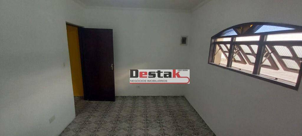 Sobrado à venda com 4 quartos, 180m² - Foto 12