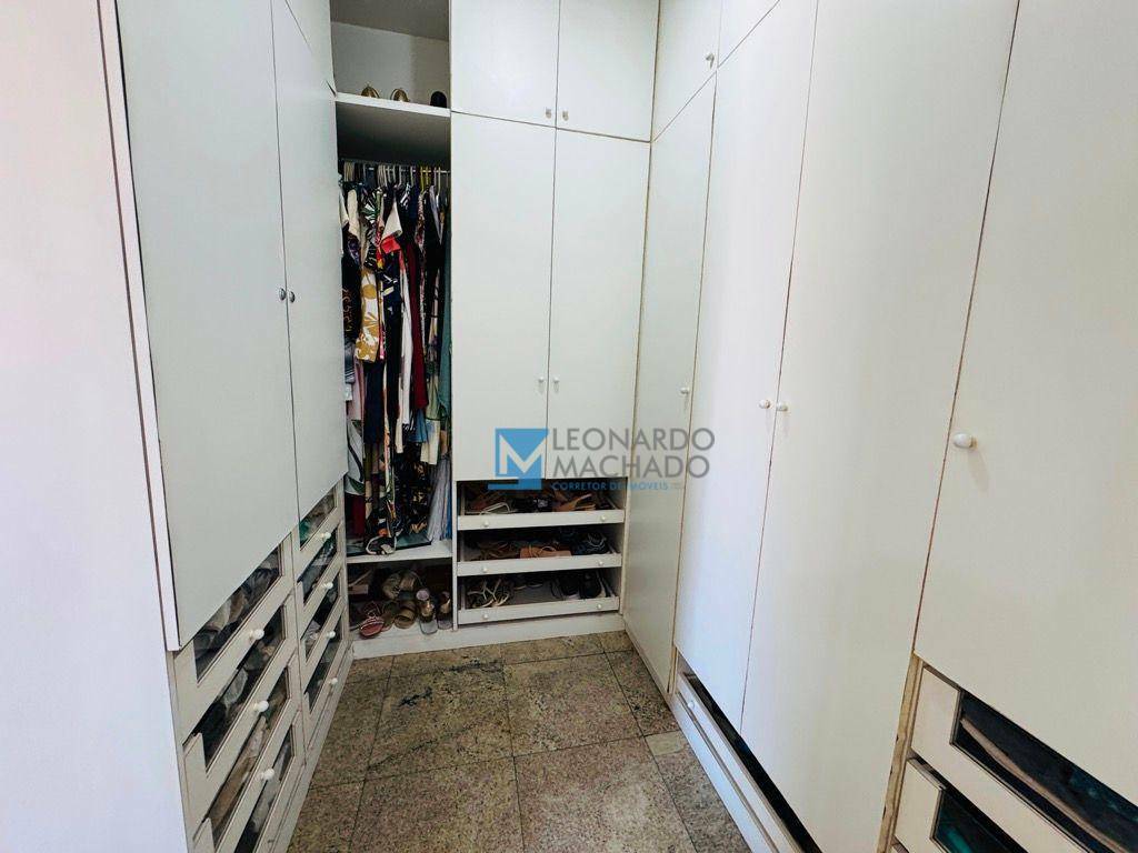 Apartamento à venda com 3 quartos, 161m² - Foto 13