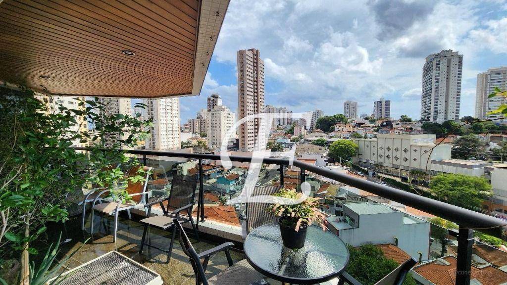 Apartamento à venda com 4 quartos, 220m² - Foto 7