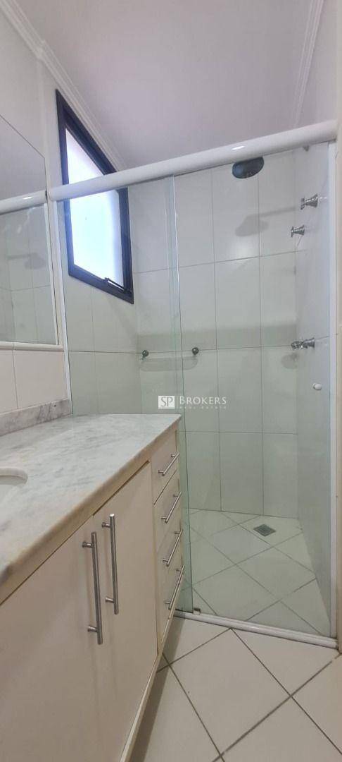 Apartamento para alugar com 3 quartos, 102m² - Foto 13