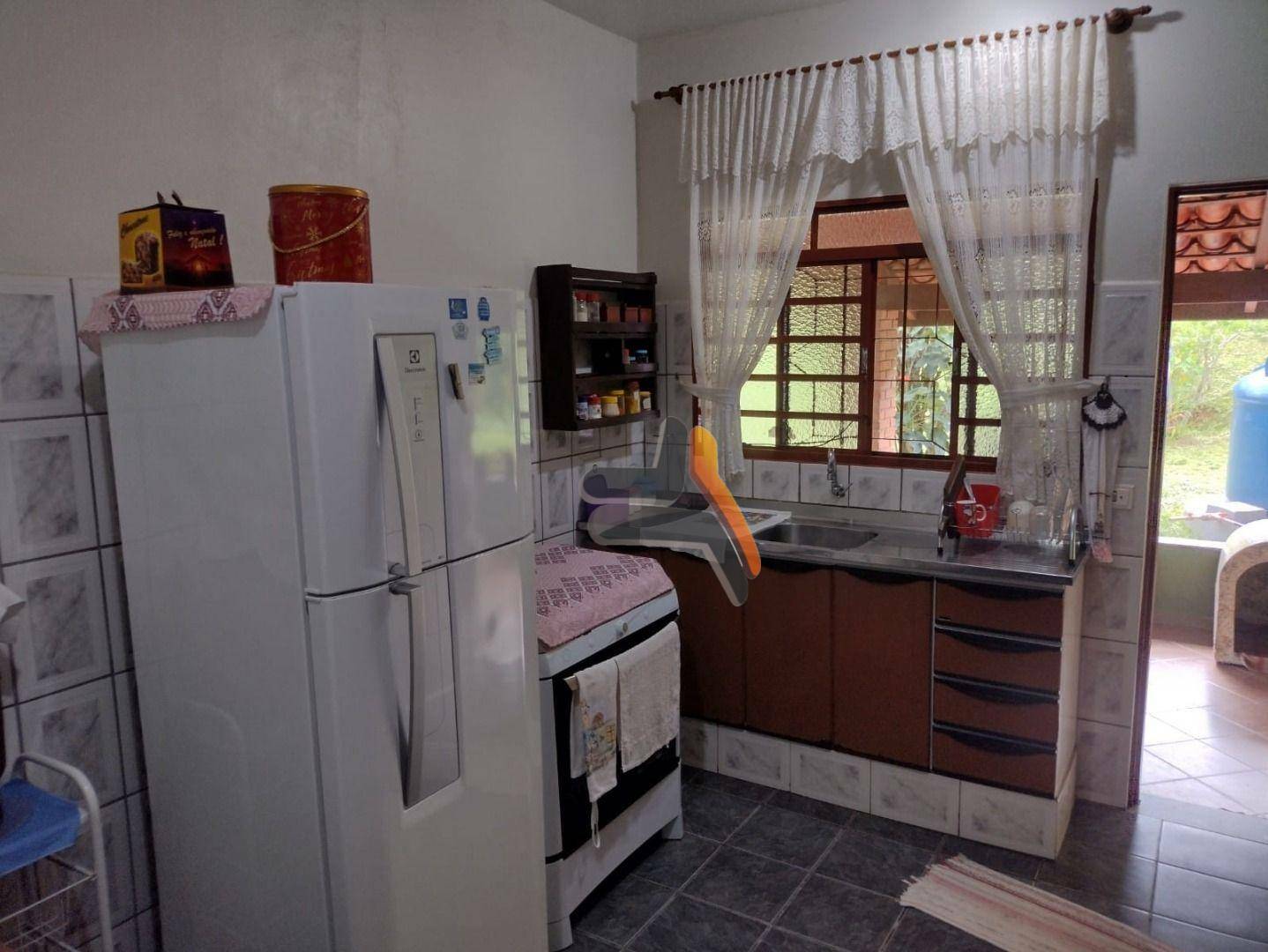 Chácara à venda com 4 quartos, 265m² - Foto 13