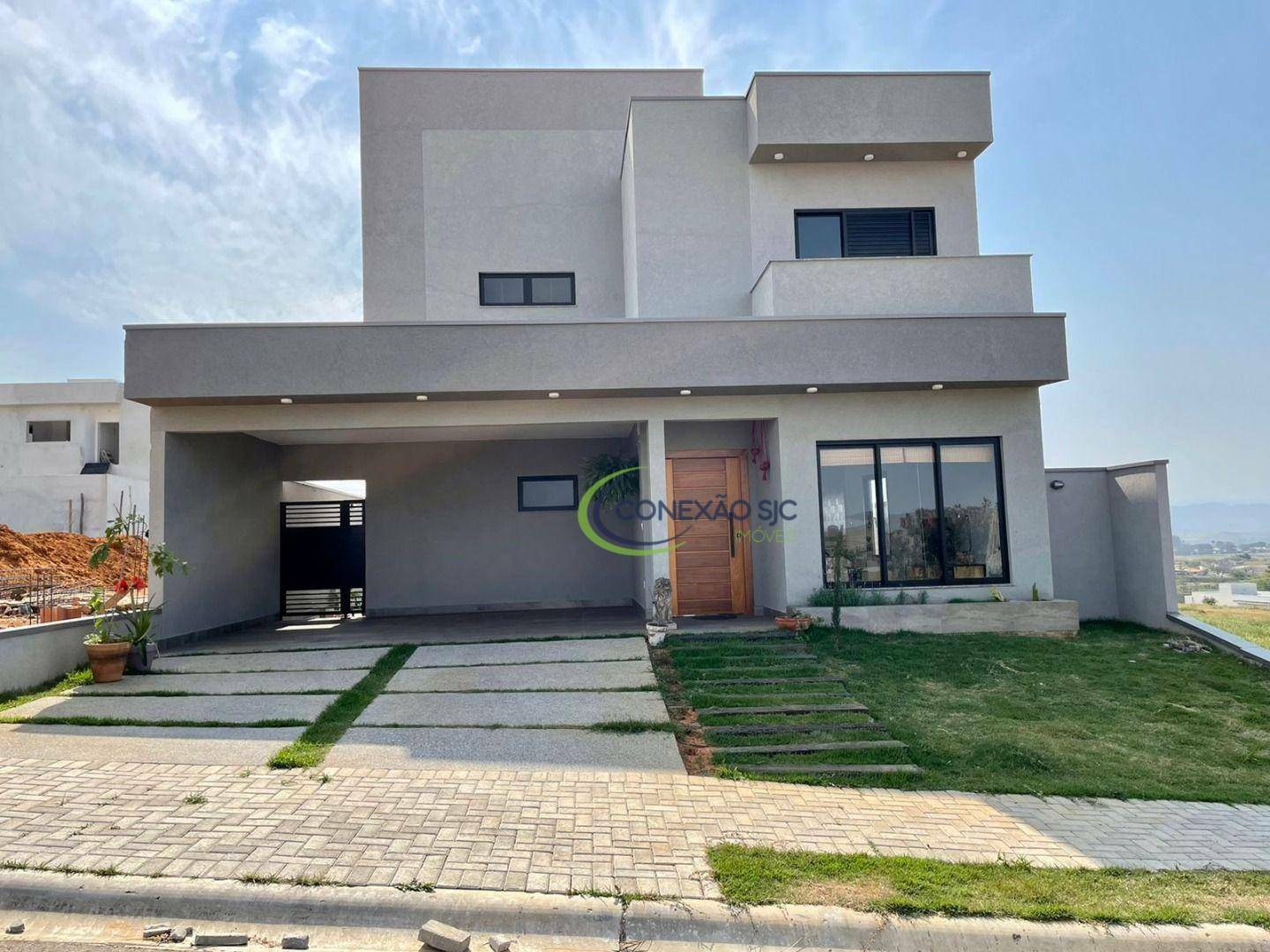 Sobrado à venda com 4 quartos, 223m² - Foto 1