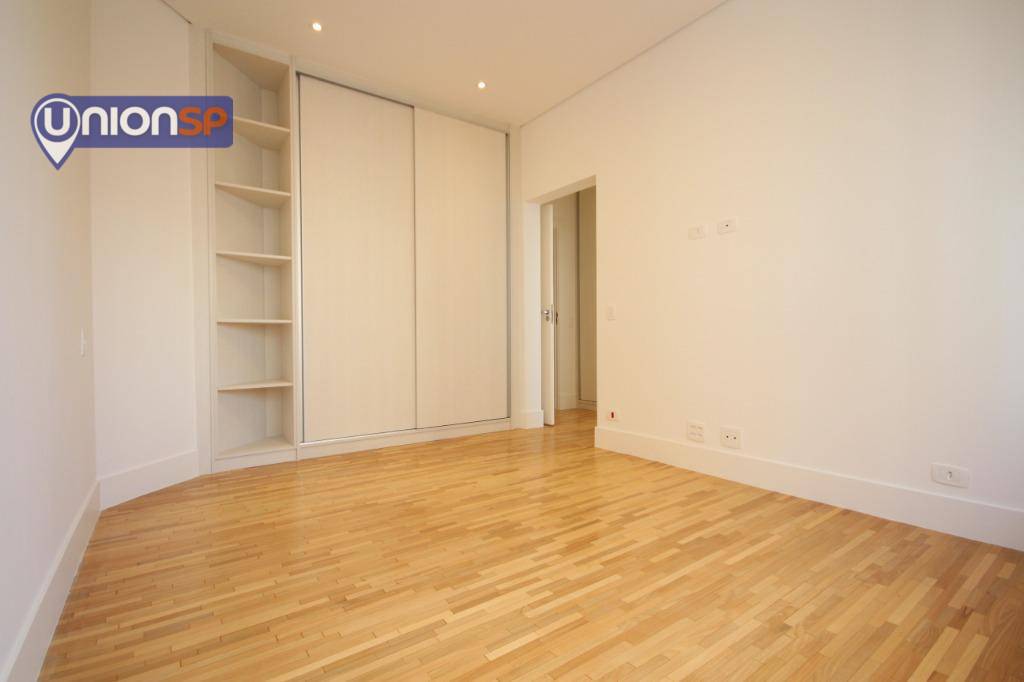 Apartamento à venda com 3 quartos, 244m² - Foto 14