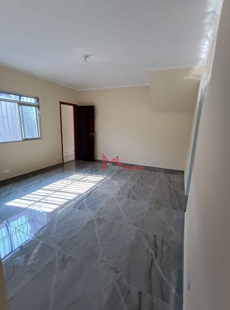 Casa para alugar com 2 quartos, 68m² - Foto 1