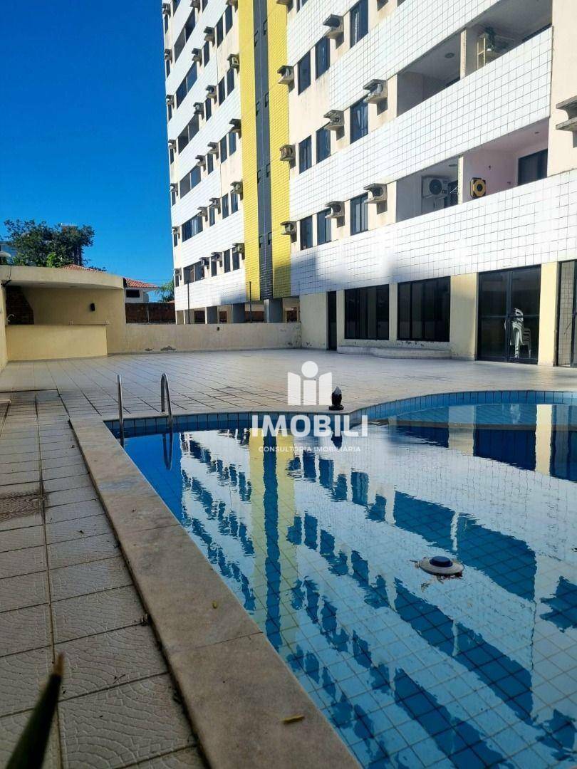 Apartamento à venda com 3 quartos, 110m² - Foto 1