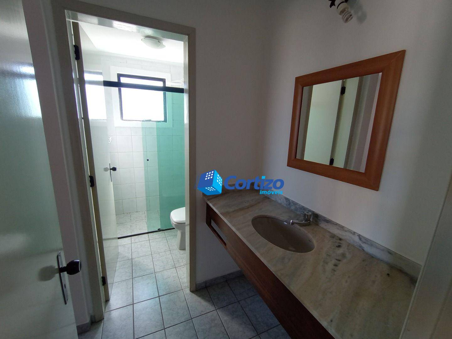 Apartamento para alugar com 3 quartos, 96m² - Foto 18