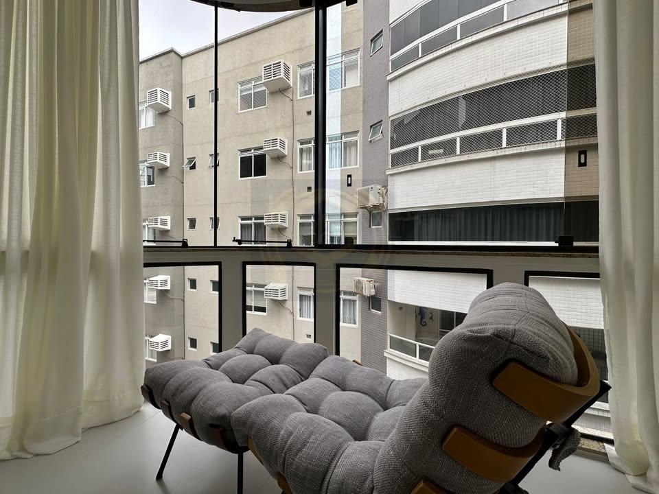 Apartamento à venda com 2 quartos, 85m² - Foto 2