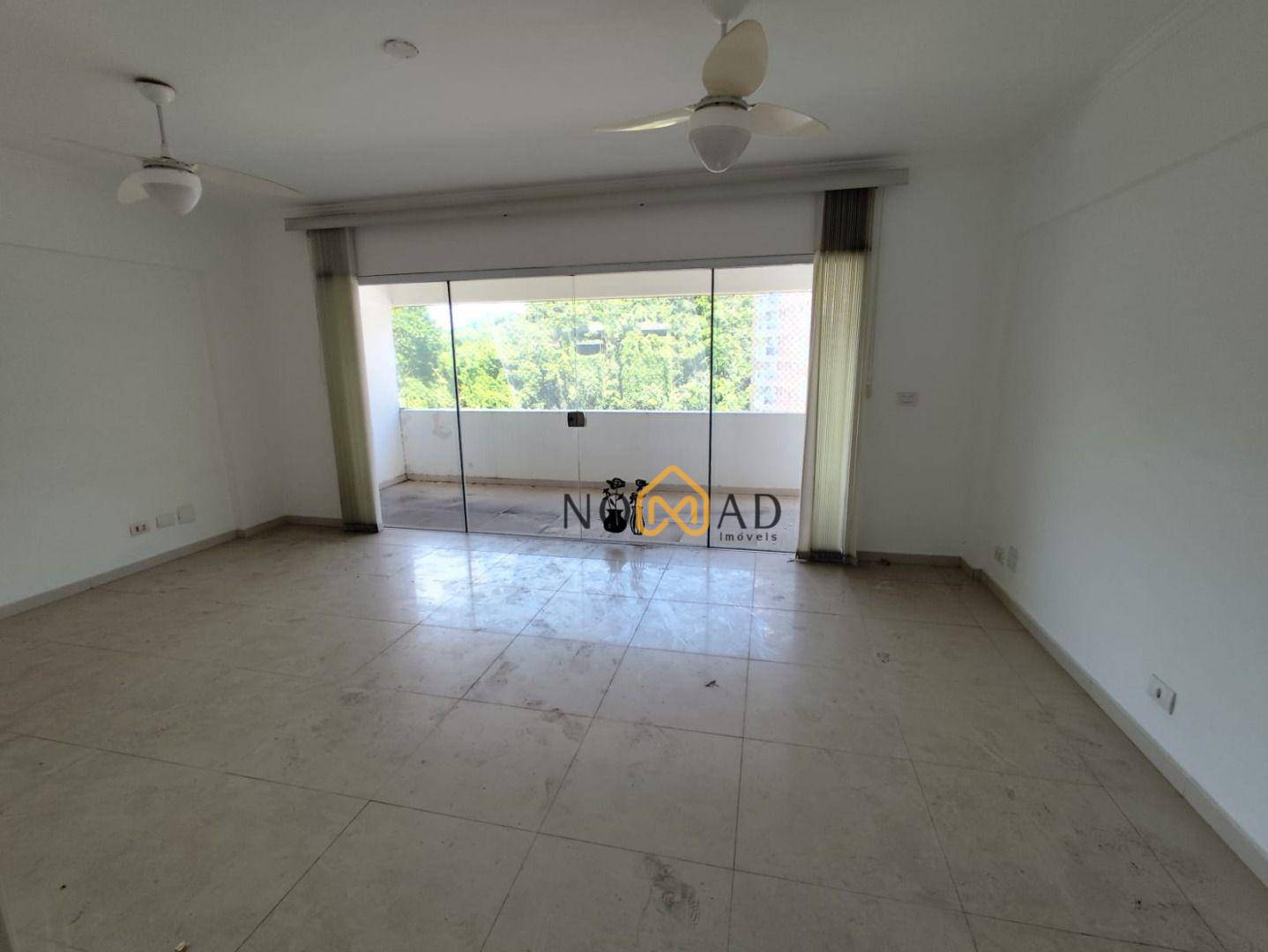 Apartamento à venda com 3 quartos, 100m² - Foto 1