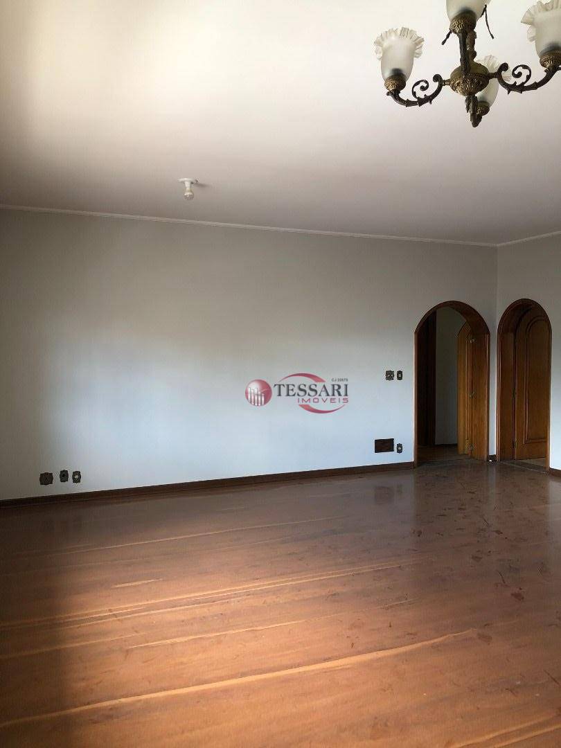 Apartamento à venda com 3 quartos, 140m² - Foto 4