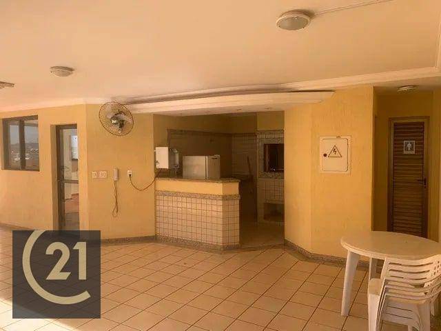 Apartamento à venda com 2 quartos, 72m² - Foto 12