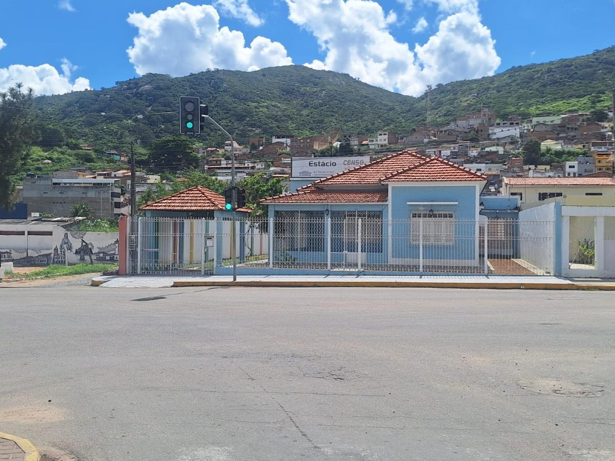 Prédio Inteiro para alugar, 1165m² - Foto 2