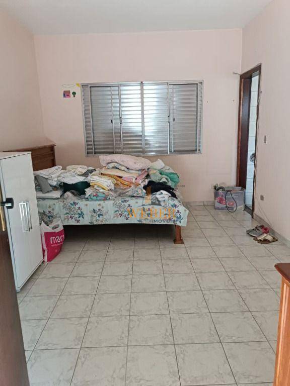 Sobrado à venda com 5 quartos, 200m² - Foto 6