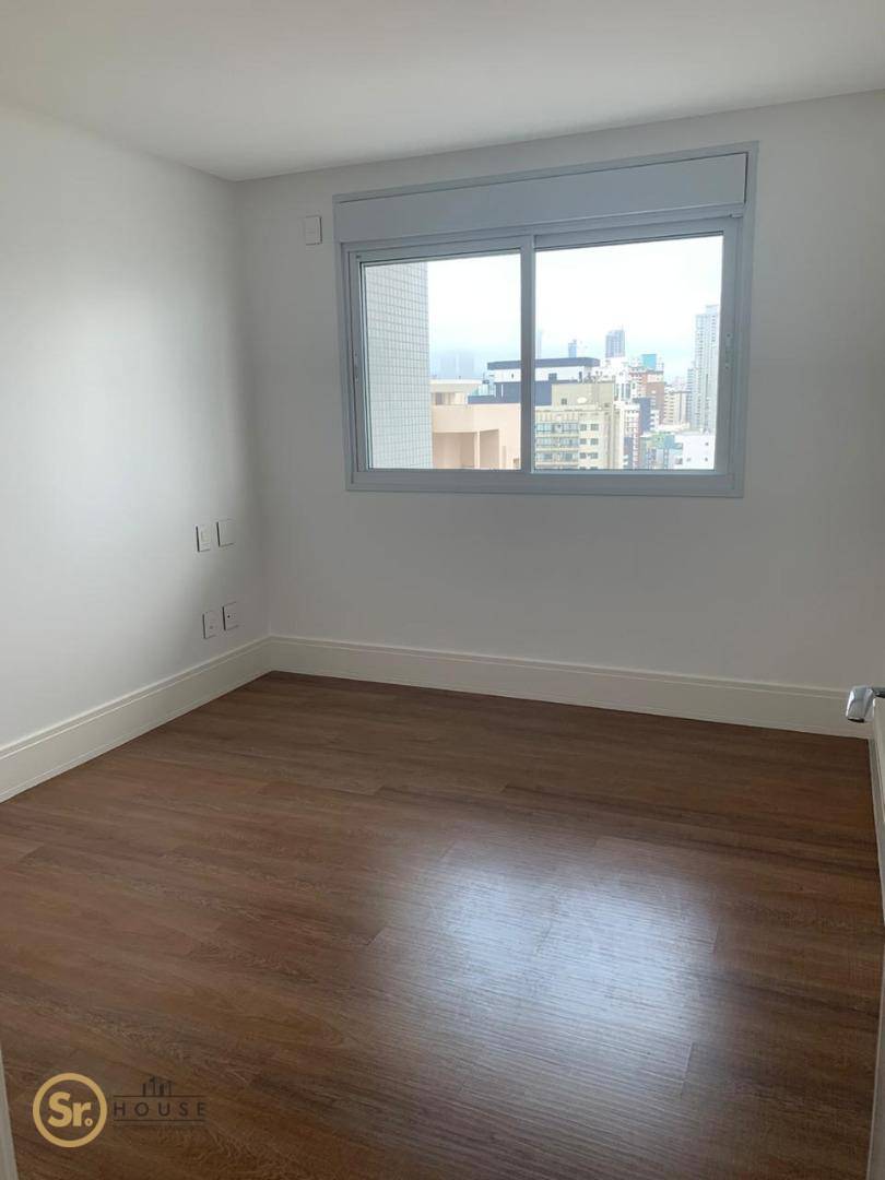 Apartamento à venda com 3 quartos, 151m² - Foto 15