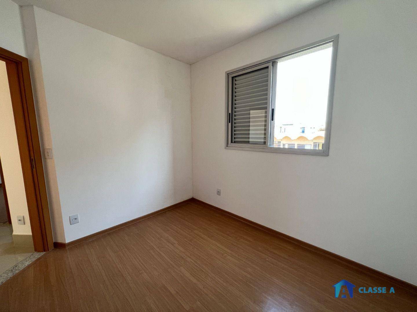 Apartamento à venda com 3 quartos, 74m² - Foto 15