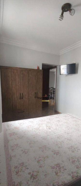 Apartamento à venda com 2 quartos, 66m² - Foto 12