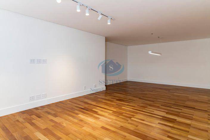 Apartamento à venda com 3 quartos, 149m² - Foto 11