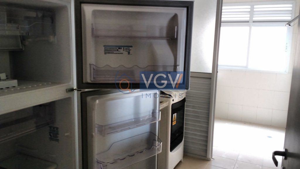 Apartamento à venda com 3 quartos, 80m² - Foto 3