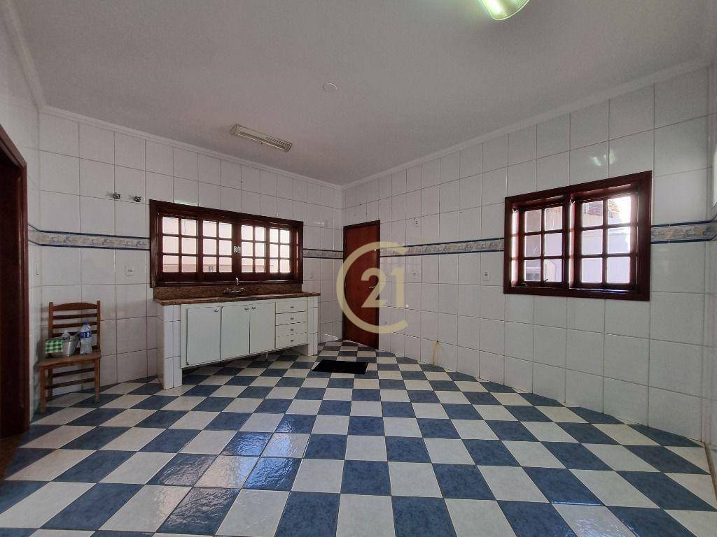 Casa à venda e aluguel com 3 quartos, 286m² - Foto 36