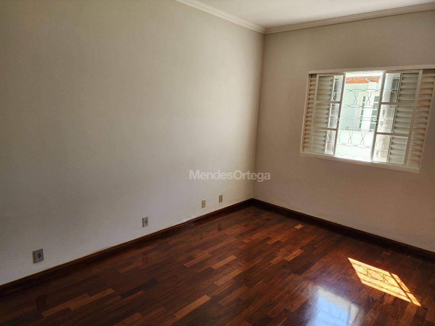 Casa à venda e aluguel com 2 quartos, 185m² - Foto 16